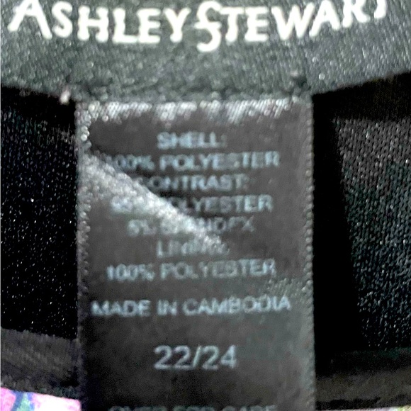 Beautiful Cold Shoulder Blouse - Picture 5 of 5